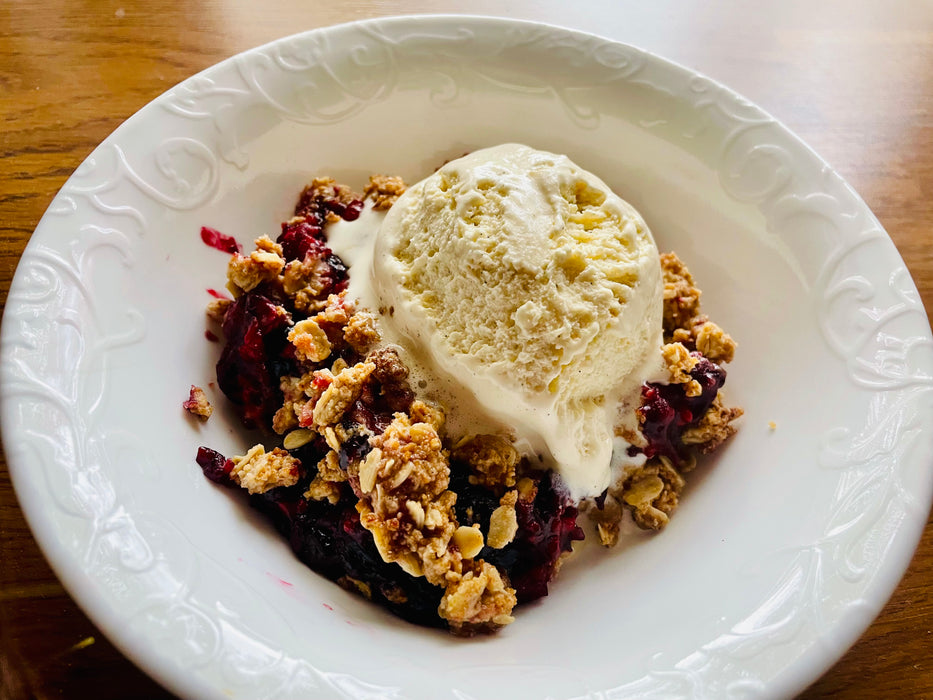 Mixed Berry Crisp: Cozy up With This Sweet and Healthy Treat